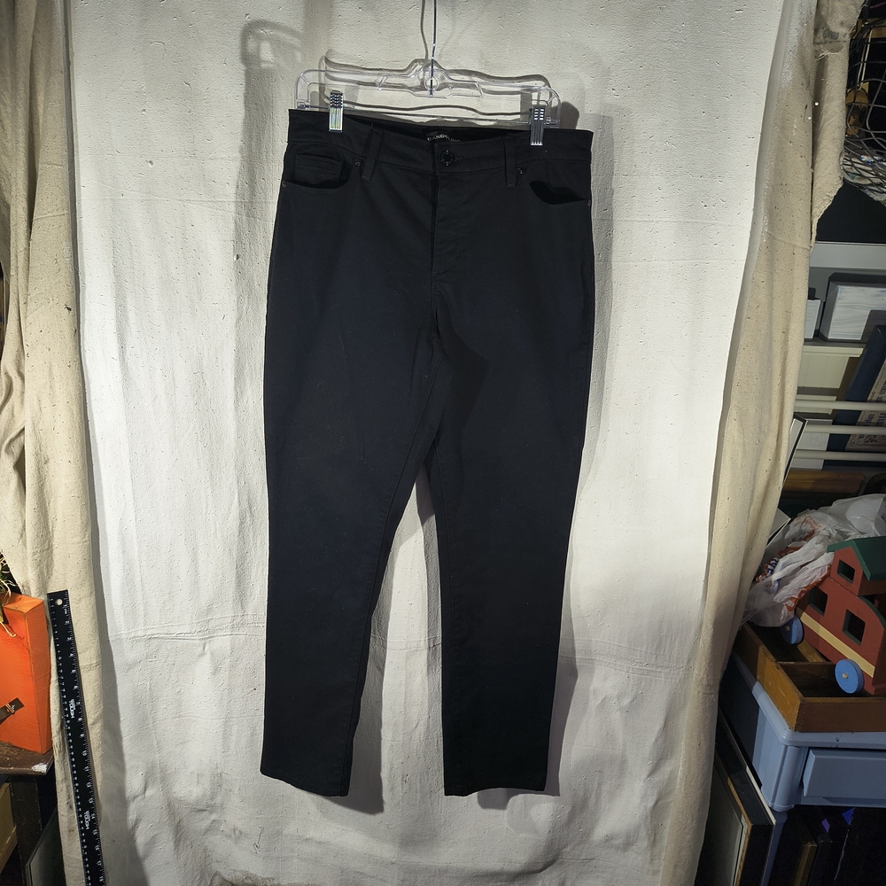 Bandolino Women's Black Straight Leg Jeans